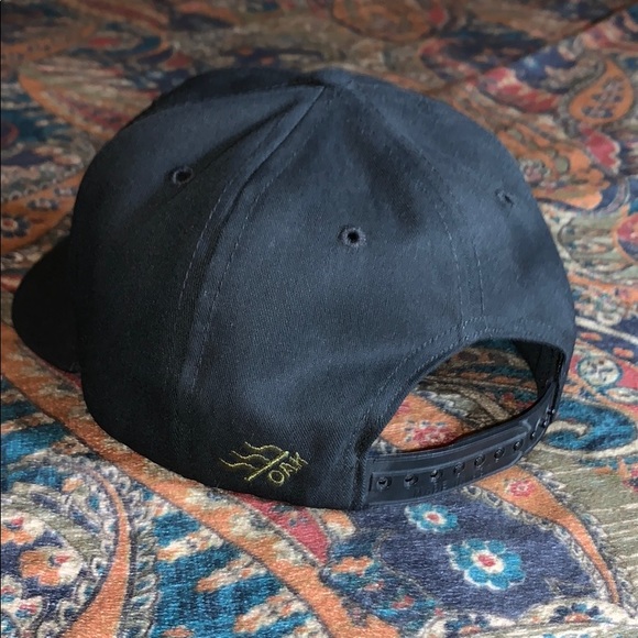 NWOT Banner & Oak SnapBack Hat - Picture 3 of 6